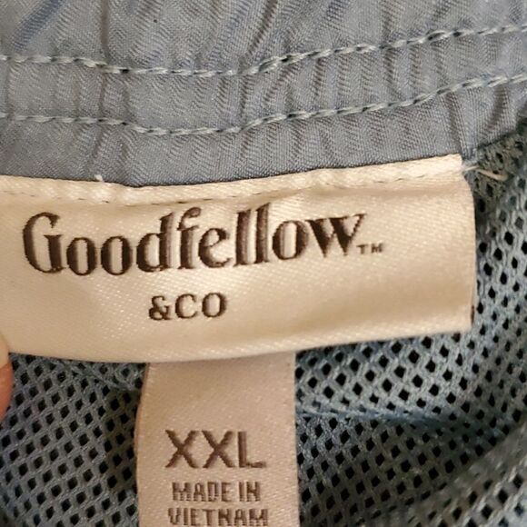 Men's Goodfellow black cargo swim trunks - Picture 2 of 4